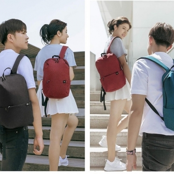 Рюкзак Xiaomi Mi Small Backpack (10 л) Рюкзак Xiaomi Mi Small Backpack (10 л), водовідштовхуючий поліестер, 1 внутрішня і 3 зовнішні кишені, застібки-блискавки YKK (Японія), пластикові пряжки ТМ Nx Lite ITW (США), зручні заплечні ремені, ручка для переноски рюкзака в руці, об'єм 10 л, логотип “Mi”, Київ, Киев